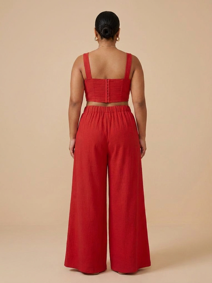 Camila conjunto rojo trasera