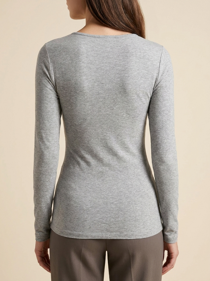 Elena™ | Camiseta Entallada Essential