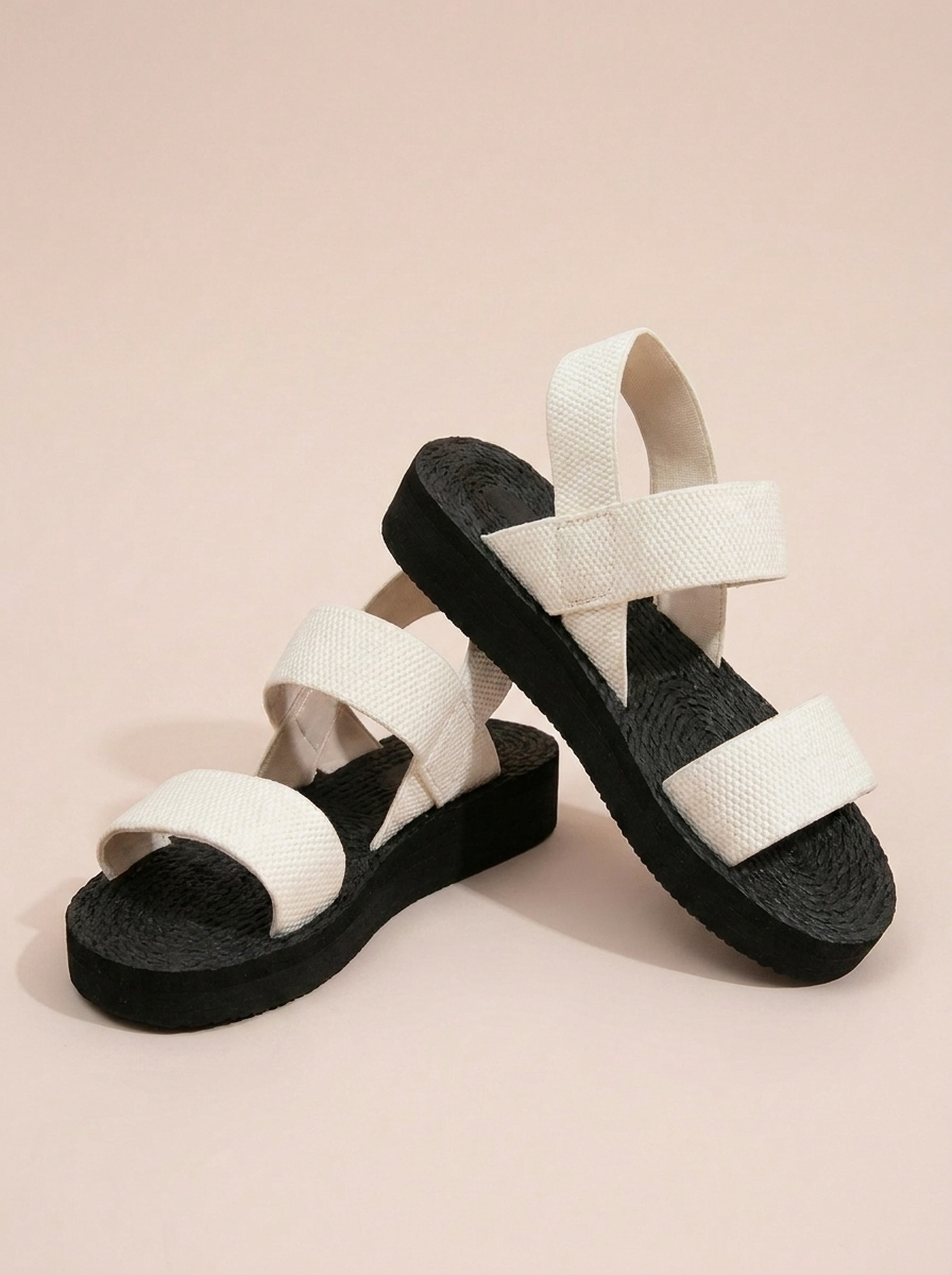 Soraya - correa blanca, suela negra
