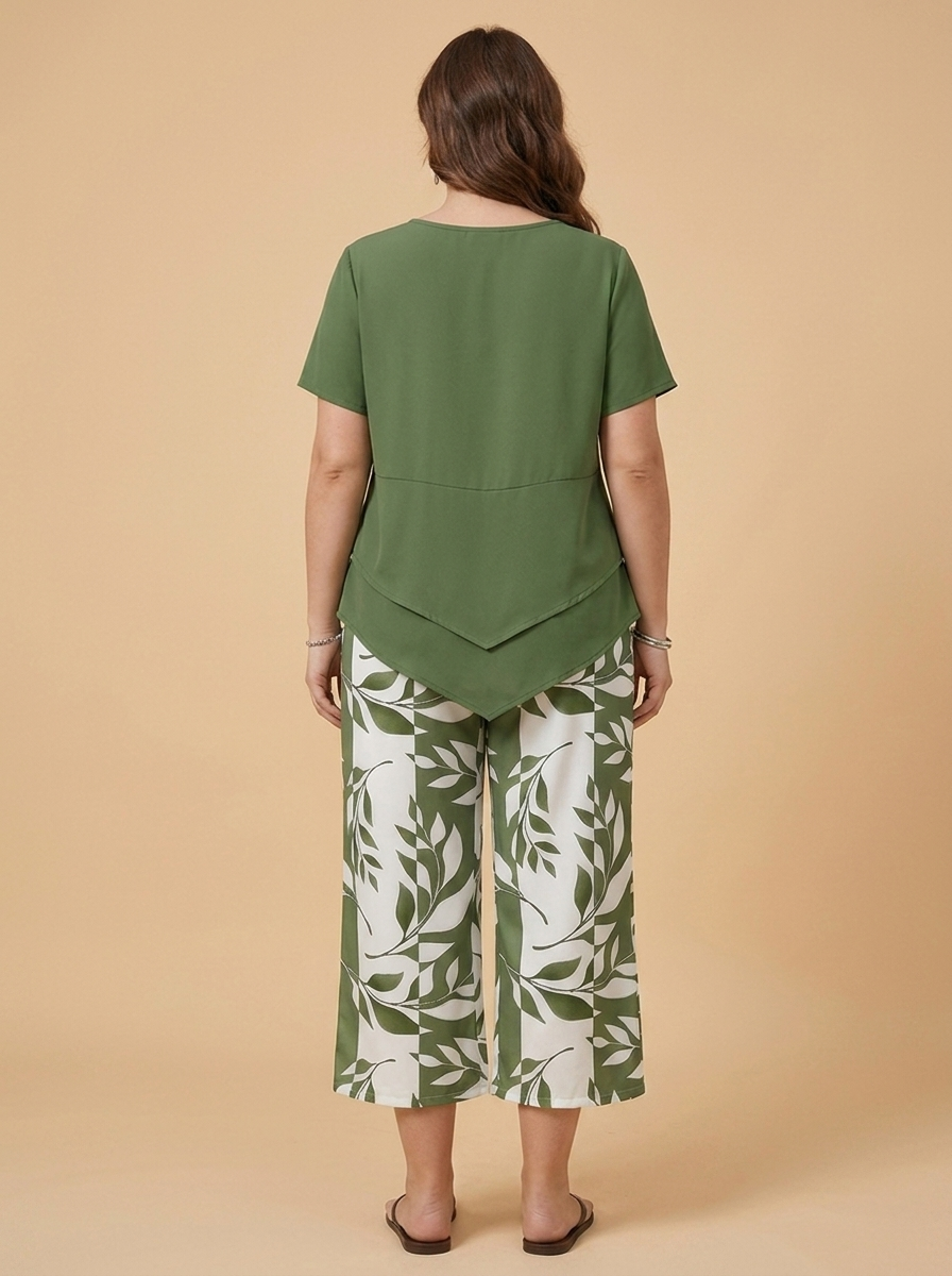 Marisol conjunto verde trasera