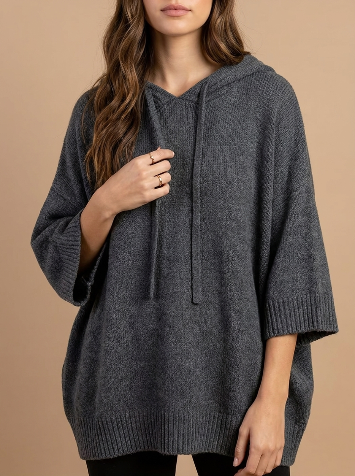 Sudadera Vega poncho con capucha color gris, vista frontal